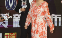 娱乐真人图片,揭秘娱乐真人图片背后的故事